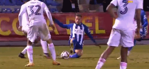 42场造45球！巴萨一人成金球奖黑马，率队争西甲